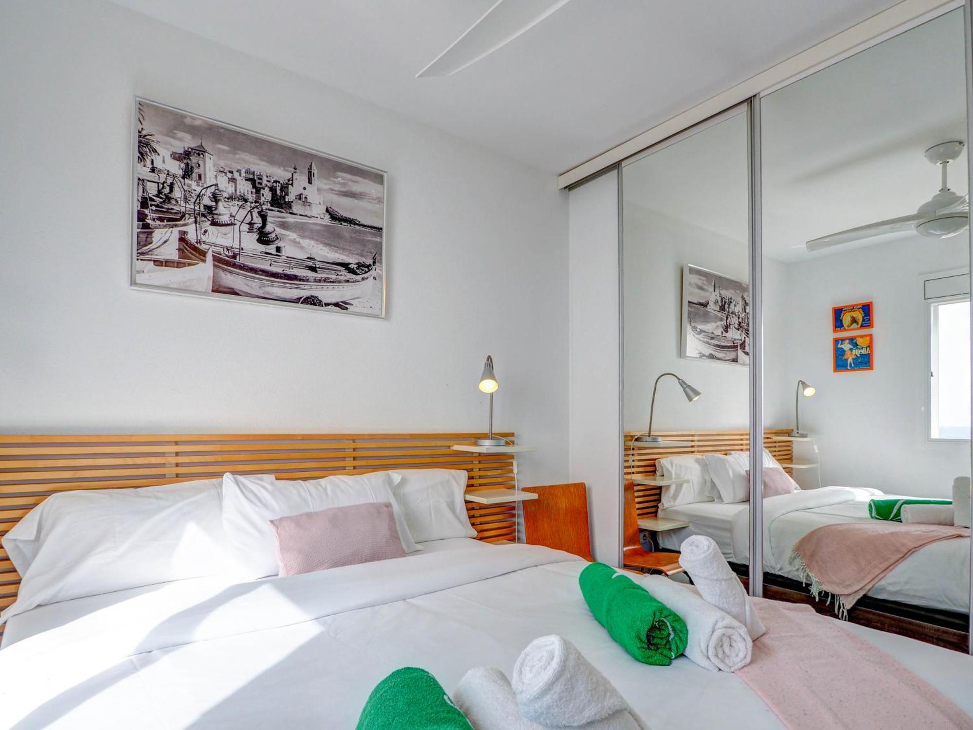 Marina Duplex By Hello Homes Sitges Extérieur photo
